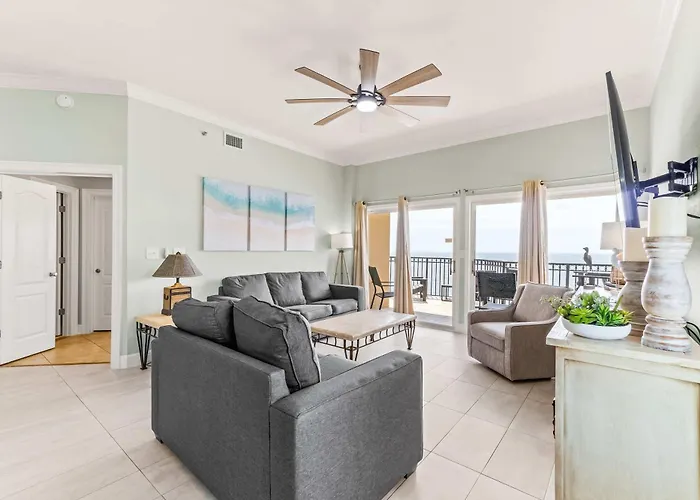 Gulf-front With Balcony Overlooking Pool New Furniture & W&d Holiday home *