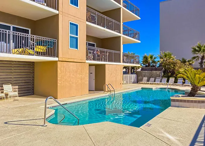 Gulf-front With Balcony Overlooking Pool New Furniture & W&d * Gulf Shores